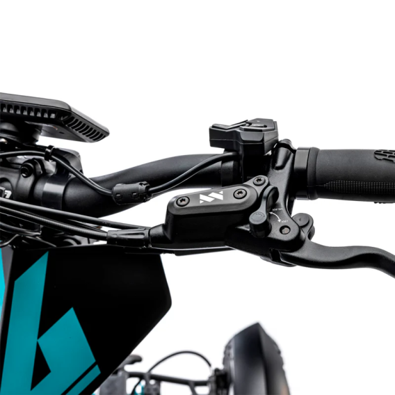 MIA Four X4 | 4WD (4X4)