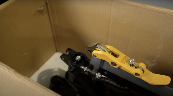 Instructions: Comment emballer correctement la trottinette dans la boîte ?